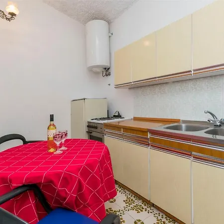 Mario Apartment Omis